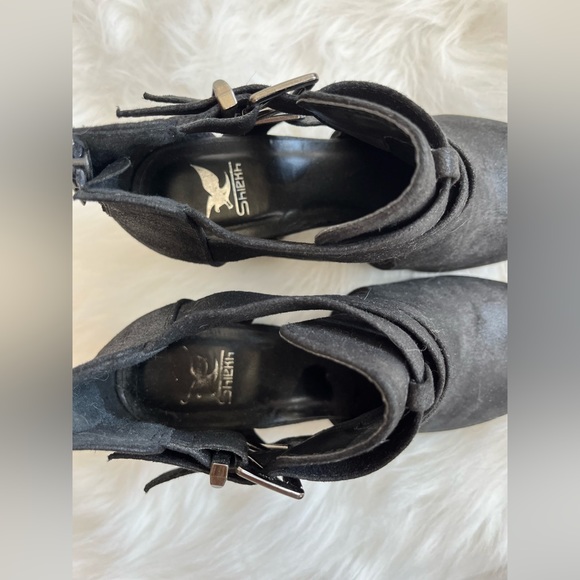 Strappy buckle boots - Picture 4 of 7